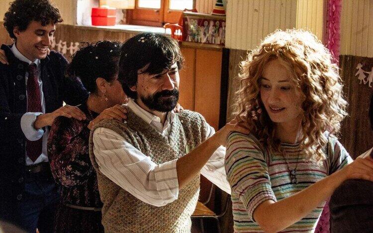 靴ひものロンド上映中