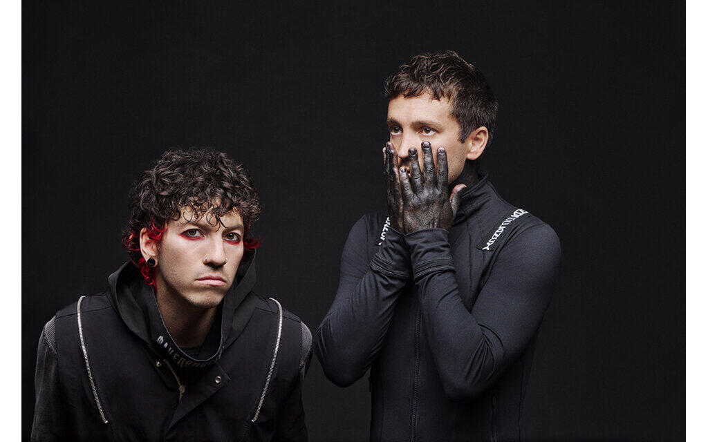 Twenty One Pilots_Image30229_(C)Fabien Kruszelnicki.jpg