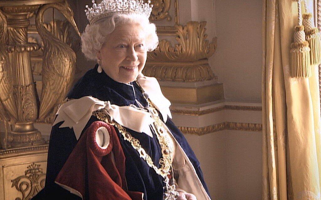 エリザベス 女王陛下の微笑み