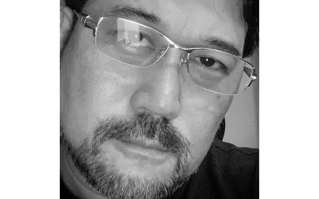 Portrait_HiroyukiSeshita_2022.jpg